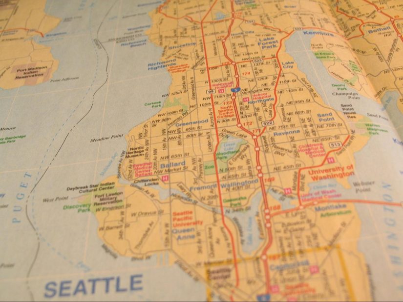 A 2000 phone book map of central and northern Seattle.